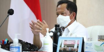 Mendagri Tito Sebut Vaksin Bukanlah Obat Covid-19