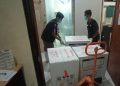 Puluhan Ribu Dosis Vaksin COVID-19 Sinovac Tiba di Jawa Tengah dan Kota Palembang