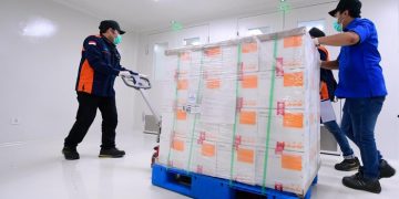 Selain Jokowi, Ini 3 Kelompok Besar yang Akan Disuntik Perdana Vaksin COVID