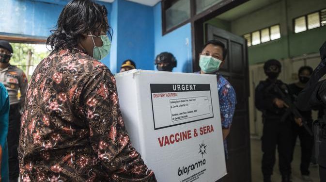 Vaksin COVID-19 Sinovac Tiba di Sejumlah Daerah, Simak Lebih Dekat Alur Distribusinya