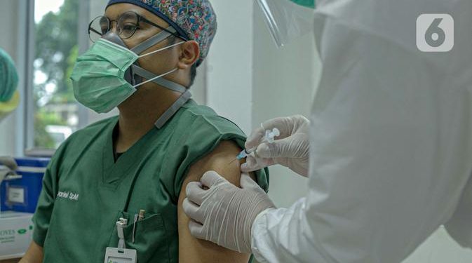 Vaksinasi COVID-19 untuk 1,47 Juta Tenaga Kesehatan Selesai Februari 2021