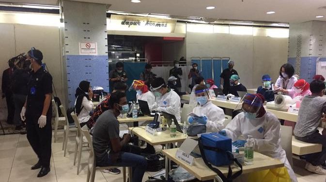 Anies: Seluruh Pasar di Jakarta Akan Dapat Giliran Vaksinasi Covid-19