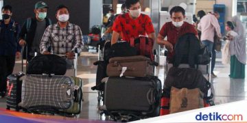 Kemenkes Tegaskan Vaksinasi Corona Belum Jadi Syarat Bepergian