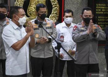 Kapolri izinkan kompetisi sepak bola asal taat prokes