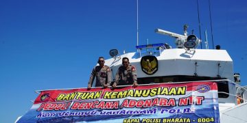 Bawa Tim Kesehatan Hingga K-9, Polri Sasar Wilayah Banjir-Longsor NTT yang Sulit Dijangkau