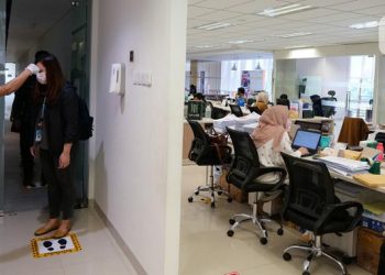 Klaster perkantoran meningkat, ketua DPRD DKI: tak perlu euforia vaksin Covid-19