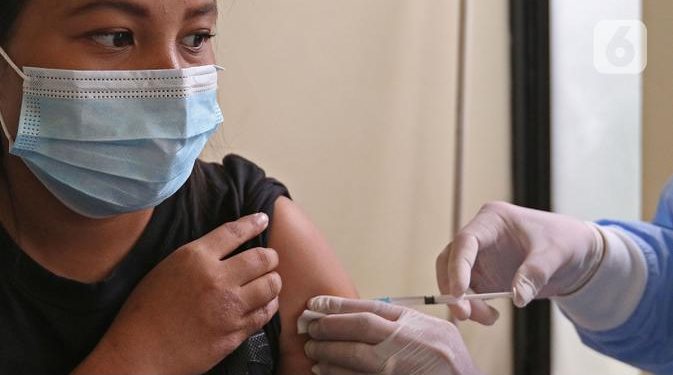 Rekomendasi Makanan Sebelum dan Setelah Vaksinasi COVID-19 dari Ahli Gizi