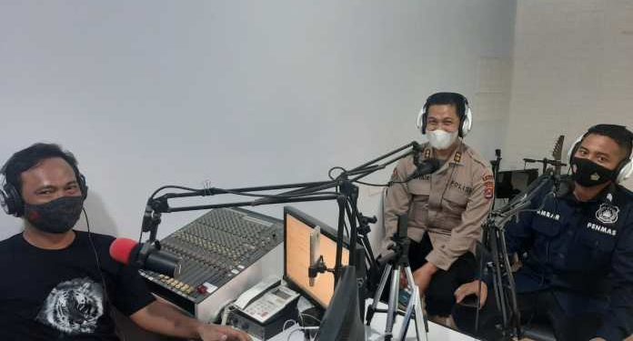 Bidhumas Polda Banten Sosialisasikan Call Center 110 Melalui Radio