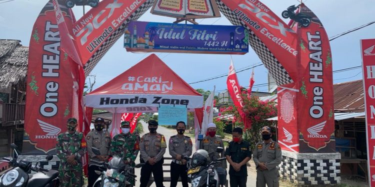 Antisipasi Penyebaran Covid-19, TNI-POLRI Peureulak Sekat Jalan Menuju Objek Wisata