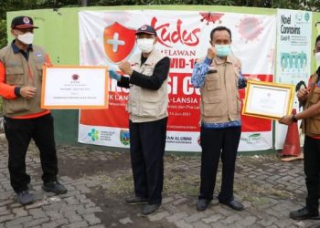 Atasi Laju Kasus Covid-19 di Kudus, BNPB Beri Bantuan Masker