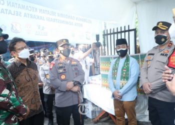 Kapolri Targetkan 1 Juta Vaksinasi dalam Satu Hari pada 26 Juni