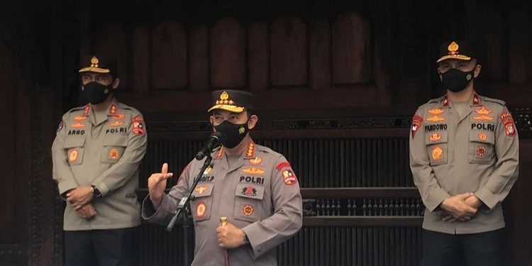 Kapolri: TNI-Polri Siap Fasilitasi Vaksinasi Covid-19