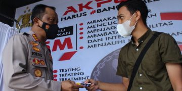 AKPOL 94 Peduli, Bagikan Paket Bansos dan Voucher Belanja kepada Peserta Vaksinasi