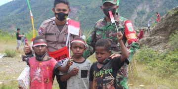 Meriahkan HUT RI Ke-76, Binmas Noken Bersama Dinas Kominfo Gelar Berbagai Lomba Bagi Anak-anak Puncak Jaya
