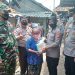 Kapolres Ciko Bagikan Sembako Door To Door