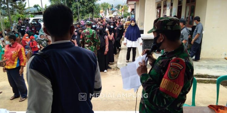 Sinergitas TNI-Polri dan Nakes Dukung Percepatan Vaksinasi Nasional