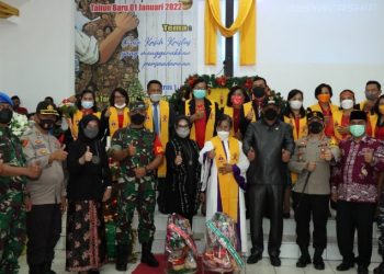 Natal Berjalan Aman, Kapolres, Dandim, Walikota Bontang, Kunjungi Gereja