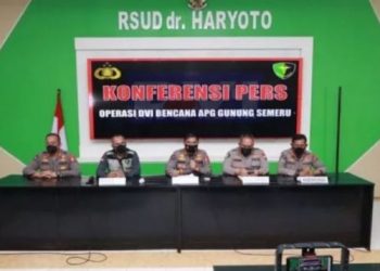 Tim DVI Mabes Polri Kembali Identifikasi 7 Jenazah Korban Semeru