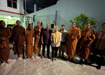 Keramahan Wakil Walikota Tegal Jumadi Sambut 32 Bhiksu Manca Negara di Kota Tegal