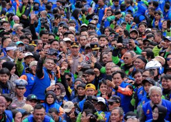 ‎Apel Ojol di Bandung, Kapolri Ajak Driver Jadi Mitra Strategis Polri & Bangun Budaya Tertib Berlalu Lintas 1