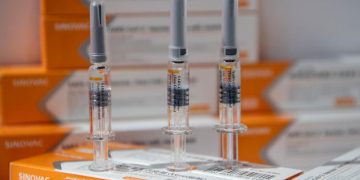 15 Juta Bahan Baku Vaksin Sinovac Tiba di Indonesia