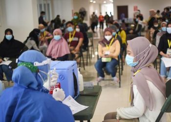 250 Ribu Tenaga Kesehatan Sudah Divaksin Covid-19