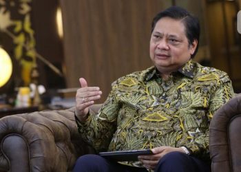 Airlangga: Vaksin Covid-19 Mandiri Perusahaan yang Beli, Tidak Boleh Potong Gaji Karyawan