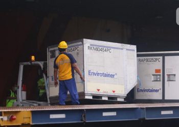 Biofarma: Distribusi Vaksin Covid-19 ke Seluruh Indonesia Lancar