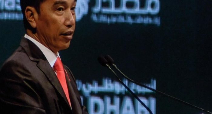 Jokowi: 15 Juta Bahan Baku Vaksin COVID-19 Tiba di RI Pekan Depan
