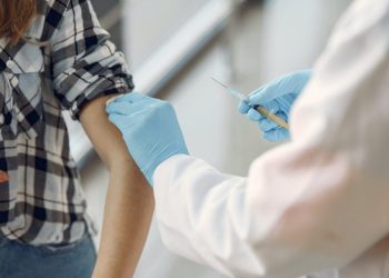 Dukung Percepatan Vaksinasi Covid-19, Polri Vaksin 1,2 Juta Orang Sampai Akhir Pekan Ini