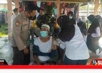 Polres Lombok tengah kerahkan personel kawal vaksinasi di pasar ganti