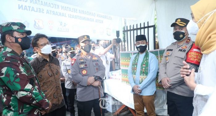 Kapolri Targetkan 1 Juta Vaksinasi dalam Satu Hari pada 26 Juni