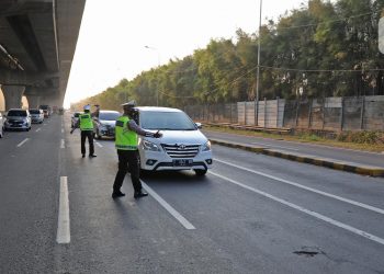 Polisi Sebut Jumlah Kendaraan Keluar-Masuk Jakarta Lewat Tol Turun 40 Persen