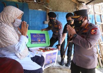 Polri Salurkan 475.420 Paket dan 2.400 Ton Beras Saat PPKM