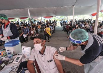 Kemenhub Gelar Vaksinasi Massal di Sejumlah Pelabuhan