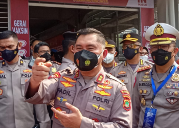 Tinjau Vaksinasi, Kapolda Metro Jaya : Semuanya, Nyok Kite Vaksin!