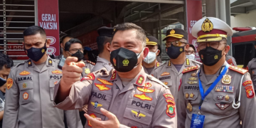 Tinjau Vaksinasi, Kapolda Metro Jaya : Semuanya, Nyok Kite Vaksin!