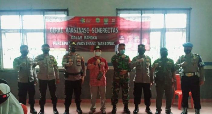 TNI POLRI Bersinergi Pantau Pelaksanaan Vaksinasi di Gerai Sinergitas Vaksin Presisi