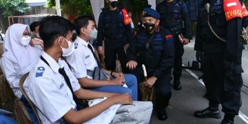 Brimob Polri Target Vaksinasi 38.000 Pelajar di Depok