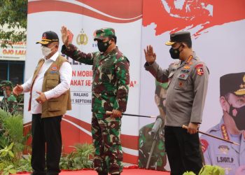 Panglima TNI, Kapolri dan BNPB Luncurkan Gerakan Mobil Masker di Malang