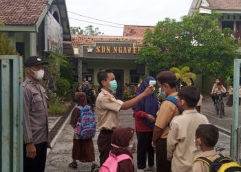 Polsek Wedung Monitoring Protokol Kesehatan di SD Negeri 1 Ngawen
