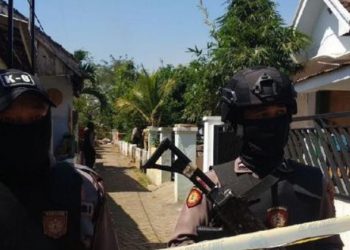 Densus 88 Tangkap Tiga Terduga Teroris JI di Jatim