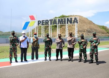 Cegah Covid-19 Jelang Superbike di Mandalika, Kapolri dan Panglima TNI Cek Langsung