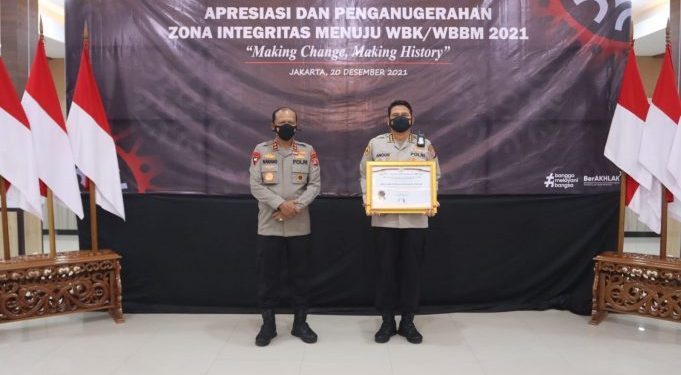 Wujudkan Zona Integritas WBK dan WBBM, 6 Satker Polda Kalteng Terima Penganugrahan Kemenpan RB RI