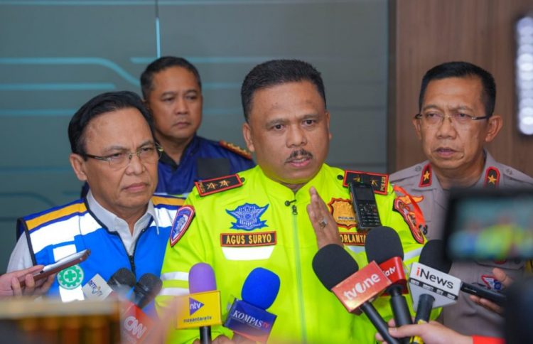 Kepala Korps Lalu Lintas (Kakorlantas) Polri Irjen Pol Drs. Agus Suryonugroho S.H, M.Hum 1