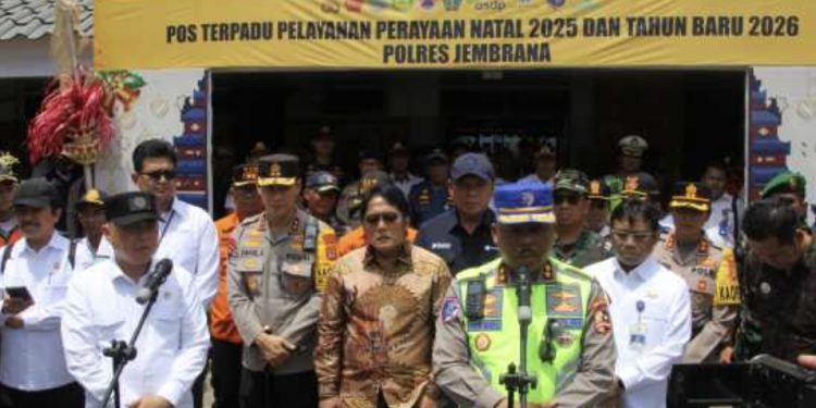 Kakorlantas dan Menhub Tinjau Operasi Lilin Agung 2025 di Pelabuhan Gilimanuk Bali